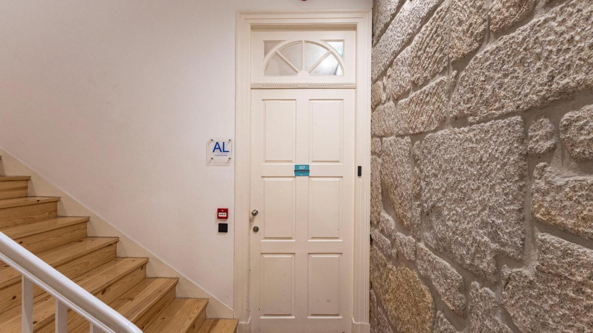 Lovelystay - Allderman Apartment - Almada 1º T OOporto Extérieur photo